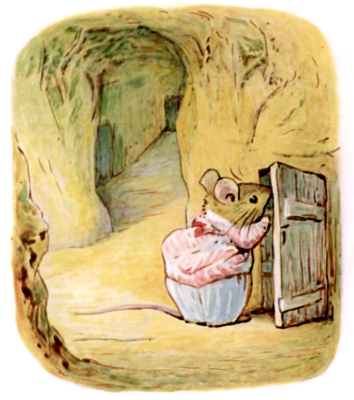 The pantry with yards of sandy passages